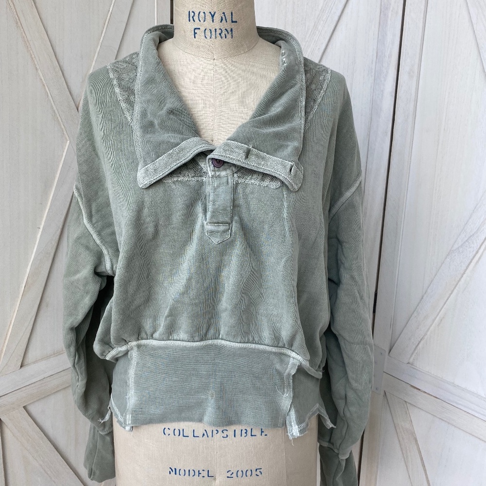 Free people cropped sweatshirt